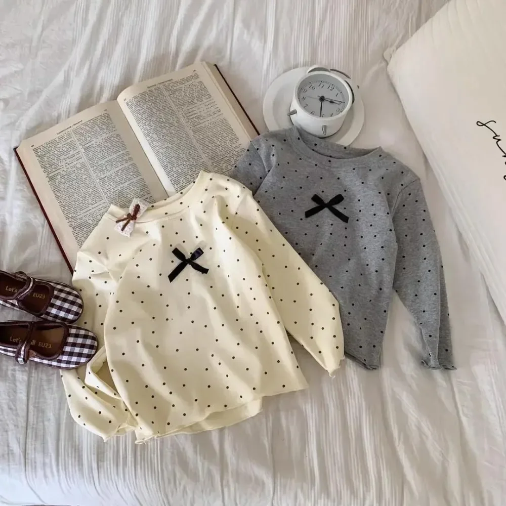 

Корейская версия, однотонная одежда для девочек, осенняя мода, топ с длинными рукавами и принтом в горошек, повседневная простая детская футболка