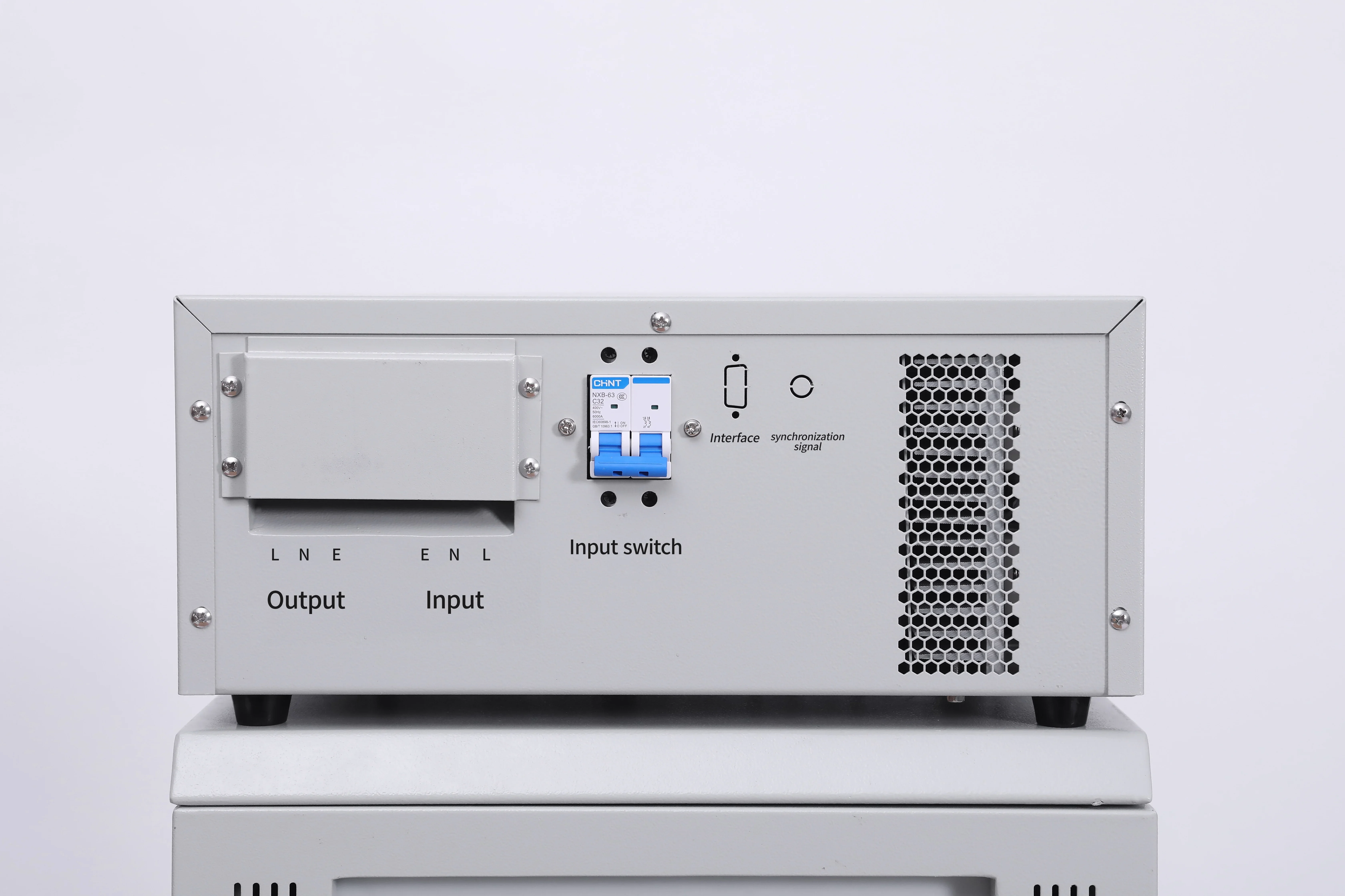 2026/2KW Solid Static Electric Frequency Converter AC Power Source PA9520 110v 220V 400hz Switching Power Supply