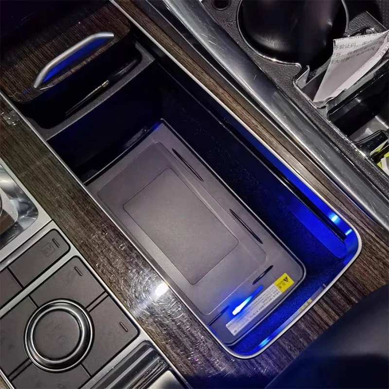 Car wireless charger for Land Rover Range Rover Sport 2018 2019 2020 2021 15w fast phone charger charging pad charging holder