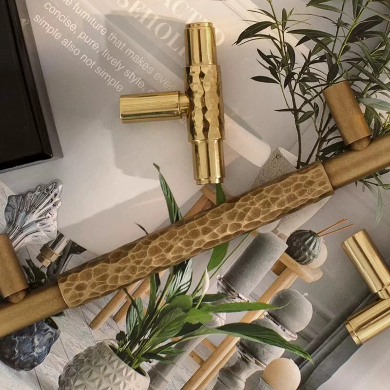 Solid Brass Furniture Handmade Hammer Patterned Wardrobe Door Vintage Light Luxury Cabinet Door Drawer Hardware Handle