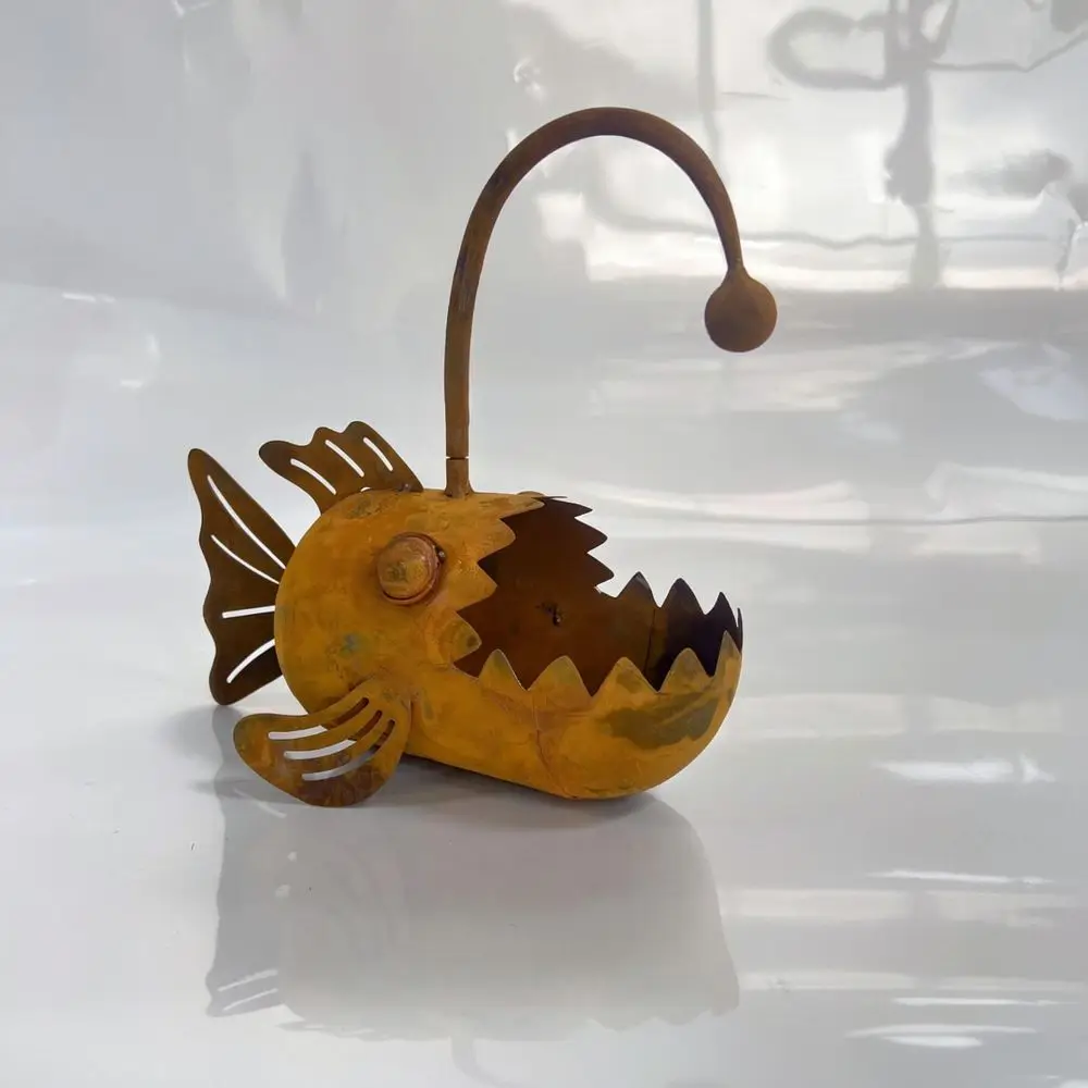 Rustic Metal Anglerfish Decorative Flower Pot Unique Animal Shape Garden Sculpture For Outdoor Lawn Home Decor