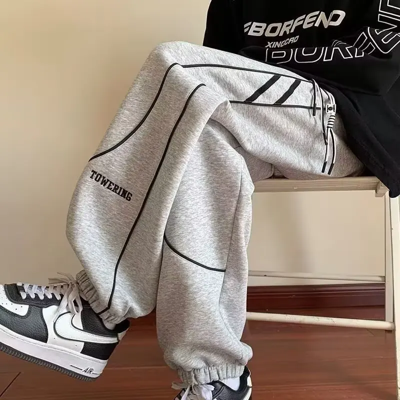 

Plush and thickened design with a sense of closure for men's autumn and winter clothing, plus size for teenagers' casual and spo