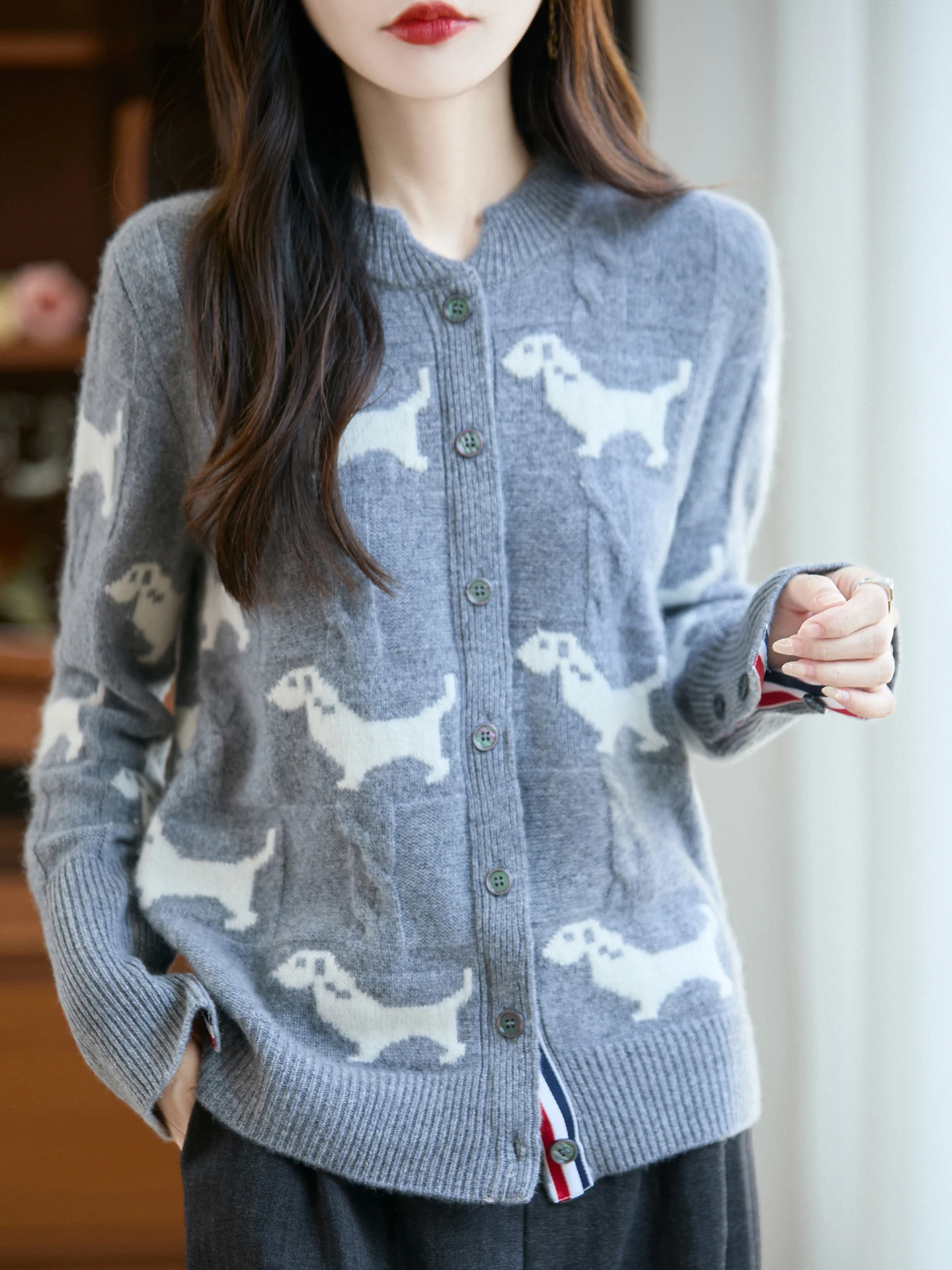 

TLOML женский трикотаж из 100% мериносовой шерсти, жаккардовый кардиган для щенков, осень-зима, утепленный кашемировый свитер с длинными рукавами, удобное пальто