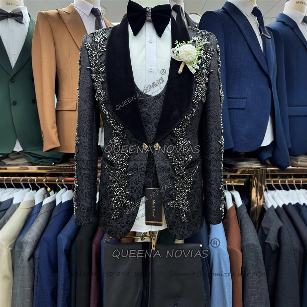 Luxury Beaded Embroidered Mens Suit Attire For Wedding Velvet Shawl Lapel Prom Blazers Customized 3 Piece Flroal Groom Tuxedos