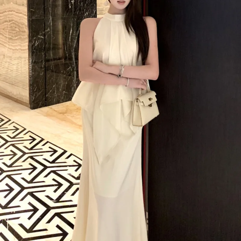 

Ele Satin oulder-baring Neline Vest And Skirt Set Faionable Summer Outfit for Young Women in Their 20s And 30s