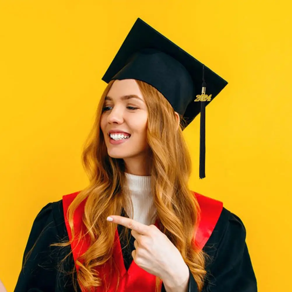 Save costs, just replace the old graduation cap with new tassels, no need to buy a new cap