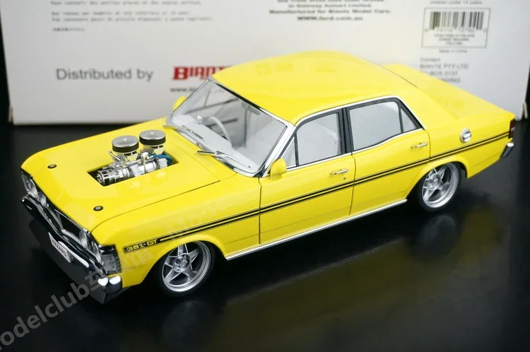 

Autoart 1:18 XY Falcon Street Machine Yellow Simulation Limited Edition All Open Alloy Metal Static Car Model Toy Gift