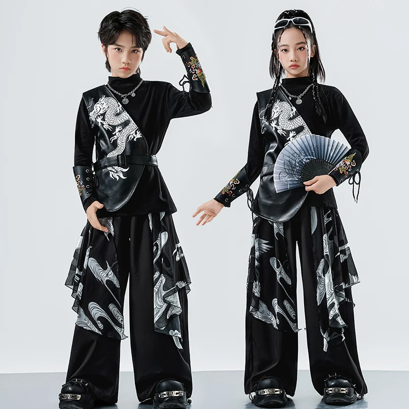 

Новинка 2024 года, костюмы для джазовых танцев в китайском стиле для мальчиков, черные наряды, современная танцевальная сцена в стиле хип-хоп, одежда для рейва DQS21203