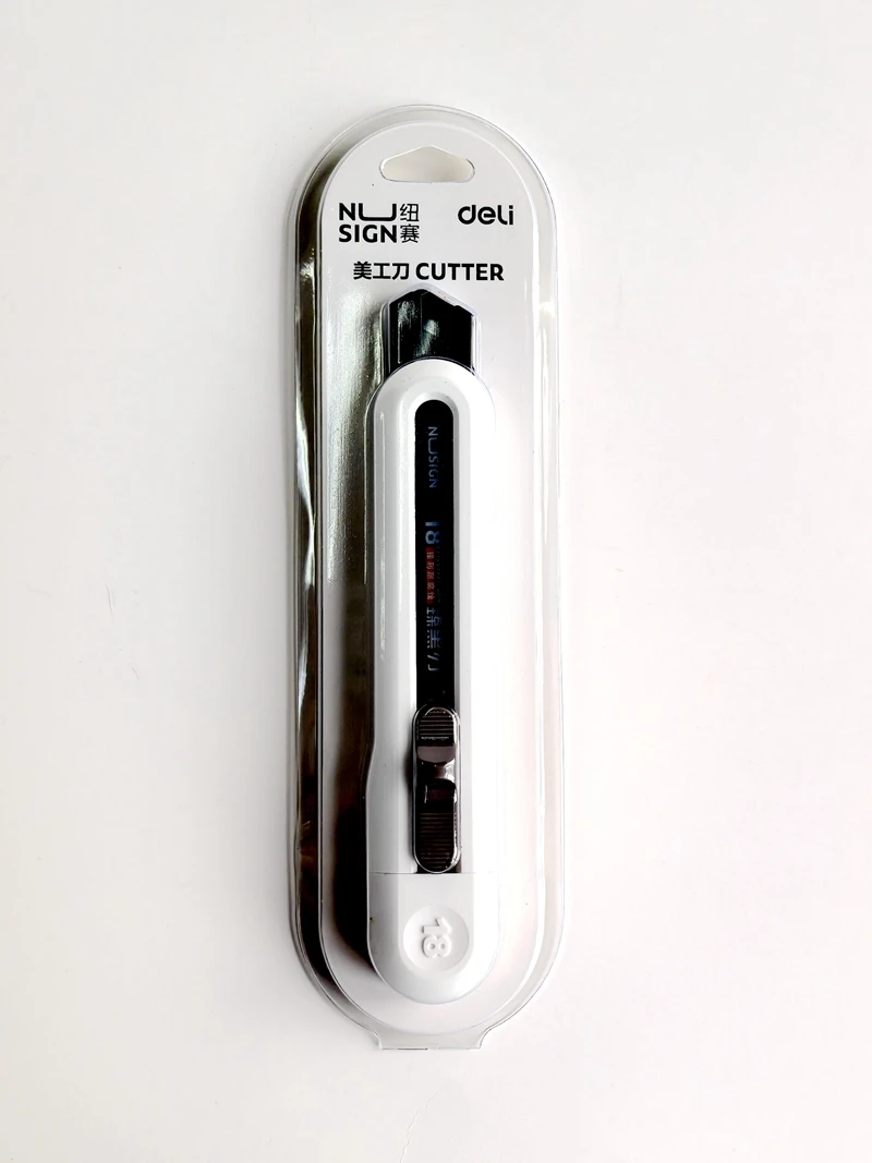 Deli Nusign NS062 Large Size Utility Knife 18mm Blade Art Fashion Office House Essential Knife