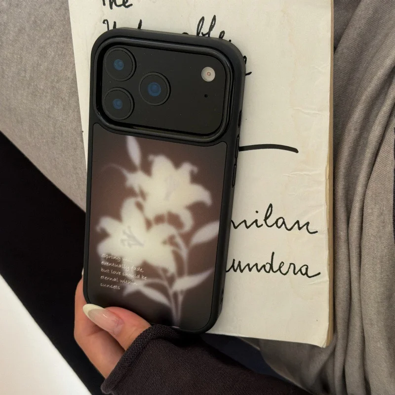 Coque de téléphone antichoc motif fleurs de lys rétro blanches pour iPhone 17 16 15 14 13 12 Pro Max Plus, design artistique mignon et doux de dessin animé