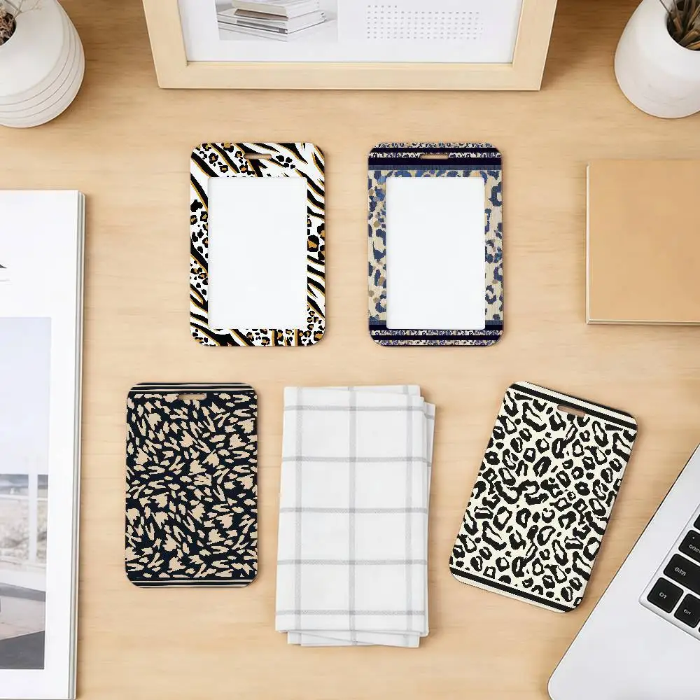 fashion vintage Retro leopard print Badge Holder ID Card Credit Cards Protector with Clear Window for Gift Office School