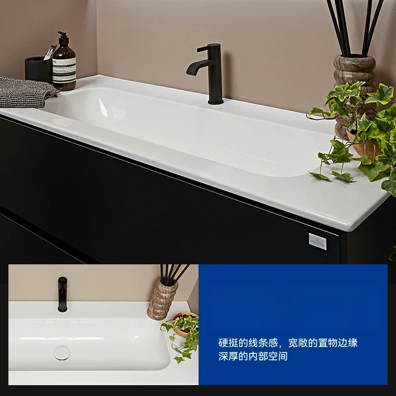 

The product can be customized. Integrated ceramic basin, dumb black hanging bathroom cabinet