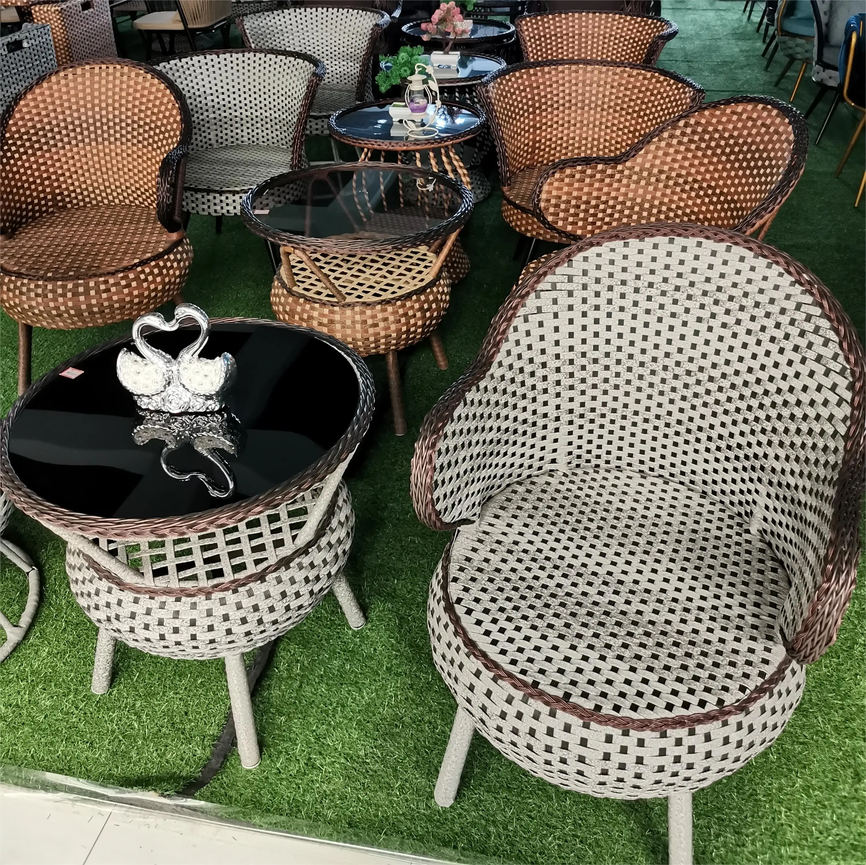 Factory Directly Wholesale Modern Luxury Vintage Loft Style Outdoor And Indoor Coffee Garden Restaurant Dinning Chair