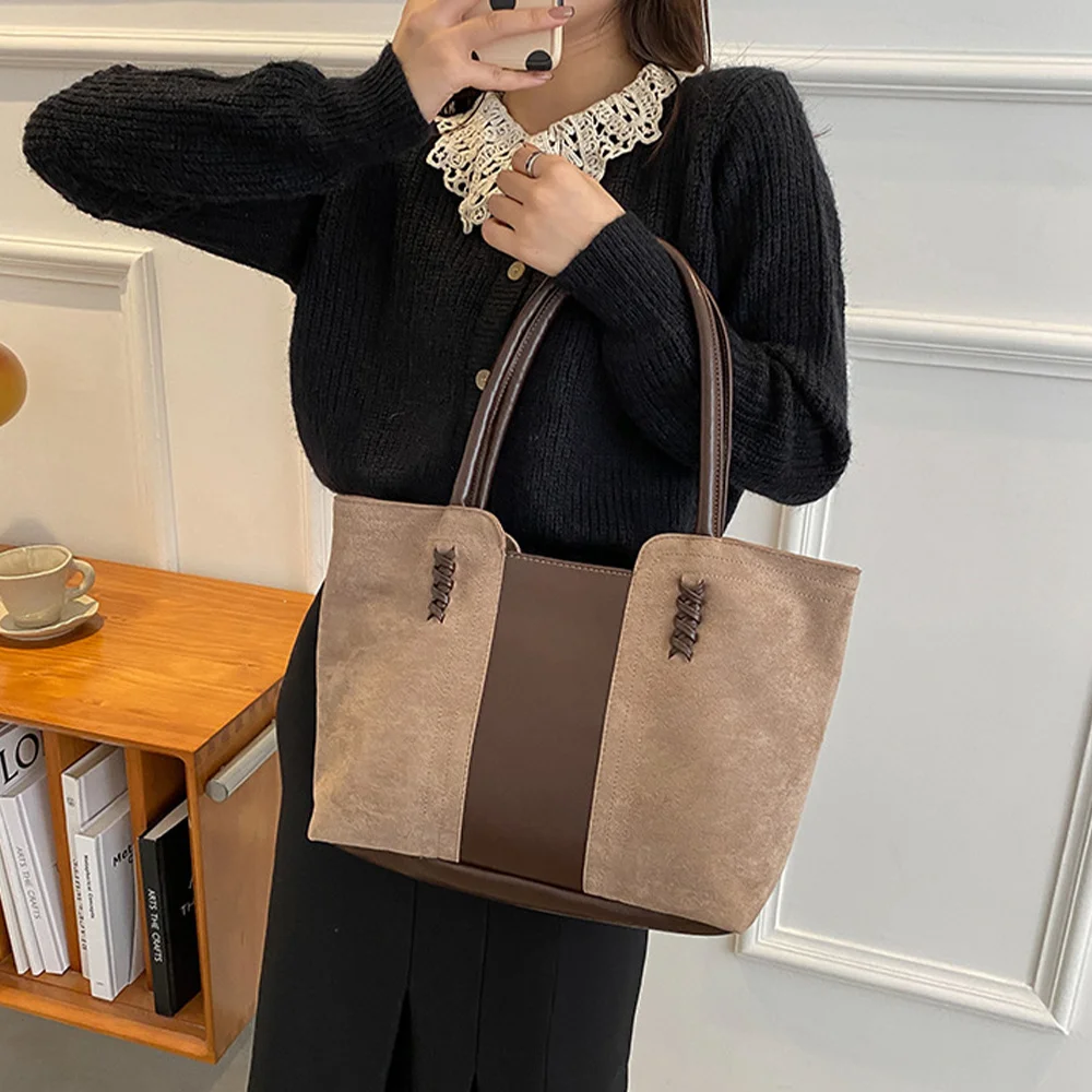 Fotografia 4: Bolsa de superfície de camurça para mulheres, bolsa de lazer de moda coreana, sacola de emenda de colisão de cor vintage