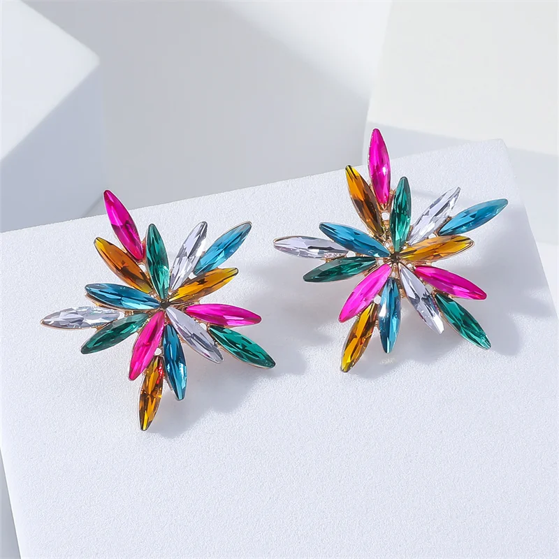 Fashion Shiny Glass Decor Charm Stud Earrings For Women Luxury Design High-Quality Flower Unique Vintage Pendant Jewelry Gift