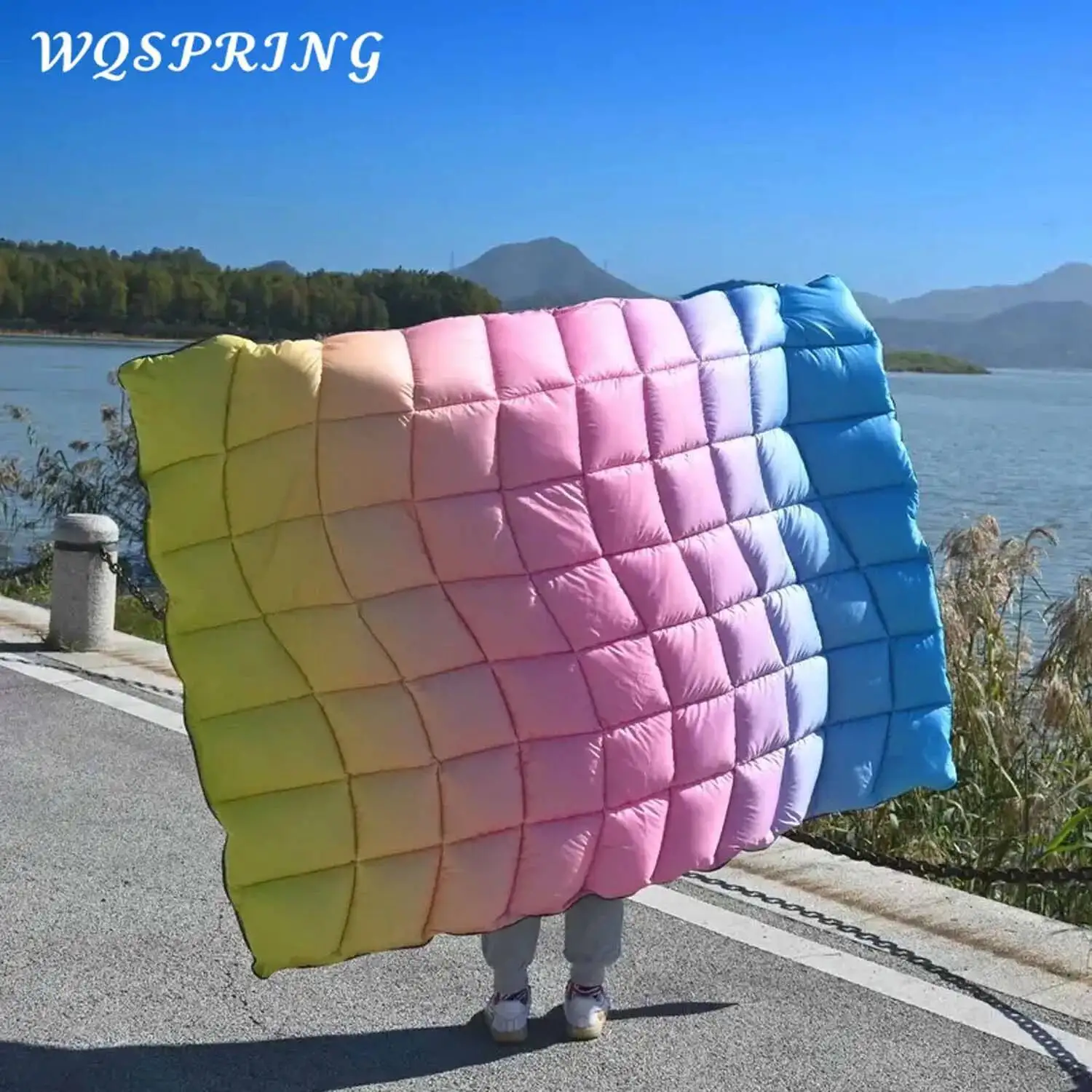

WQSPRING Outdoor Waterproof Printed Puffy Camping Blanket Windproof For Traveling Picnic Beach Party Warm Quilt