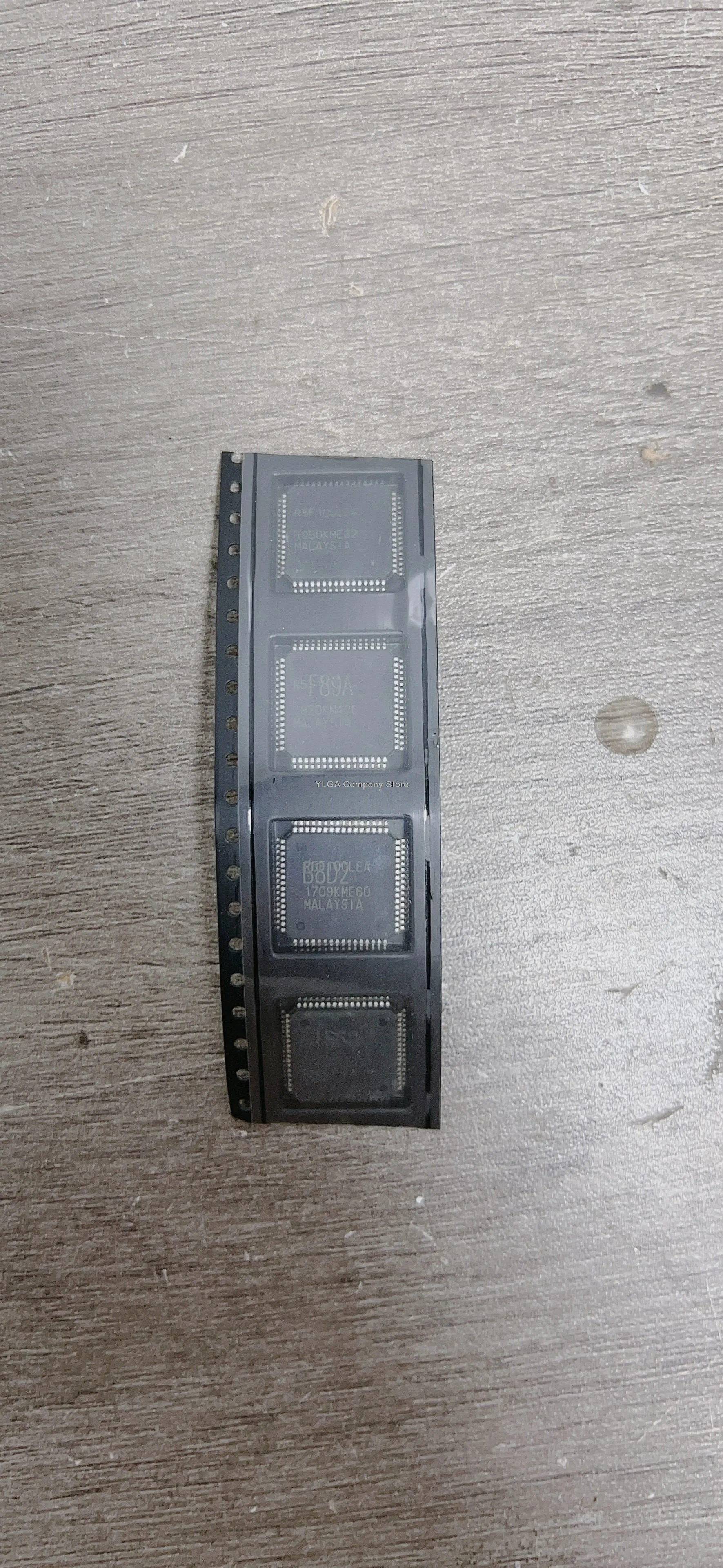 R5F562T7DDFK R5F100LEA TMS320F28034PAGT brand new QFP PAGS PAGQ                2PCS
