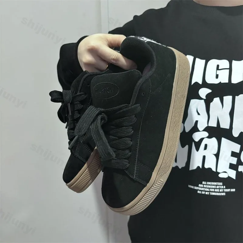 Zapatos informales con plataforma para hombre, zapatillas vulcanizadas con cordones cruzados, cómodas, antideslizantes para exteriores, primavera y otoño, 2025