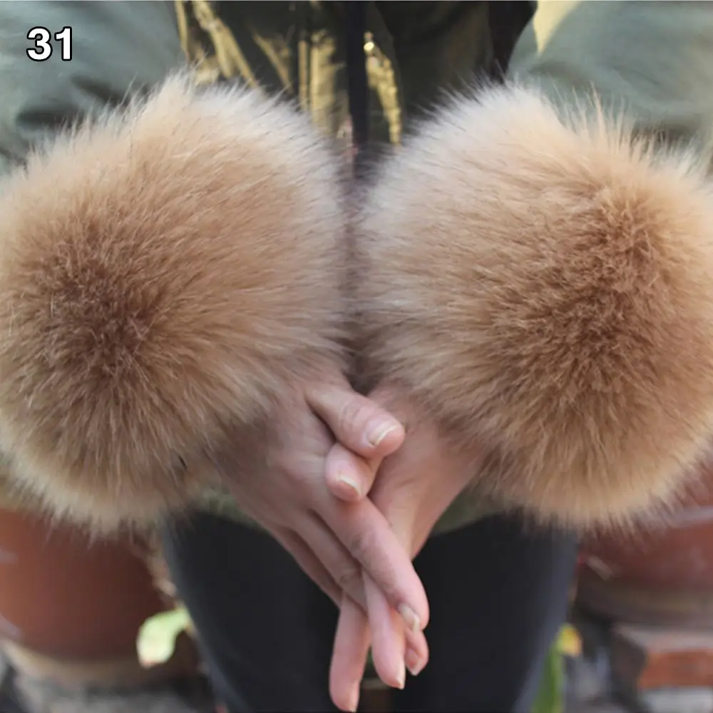 

Women Elastic Warmer Wristband Windproof Oversleeve Wrist Faux Fur Ladies Cuff