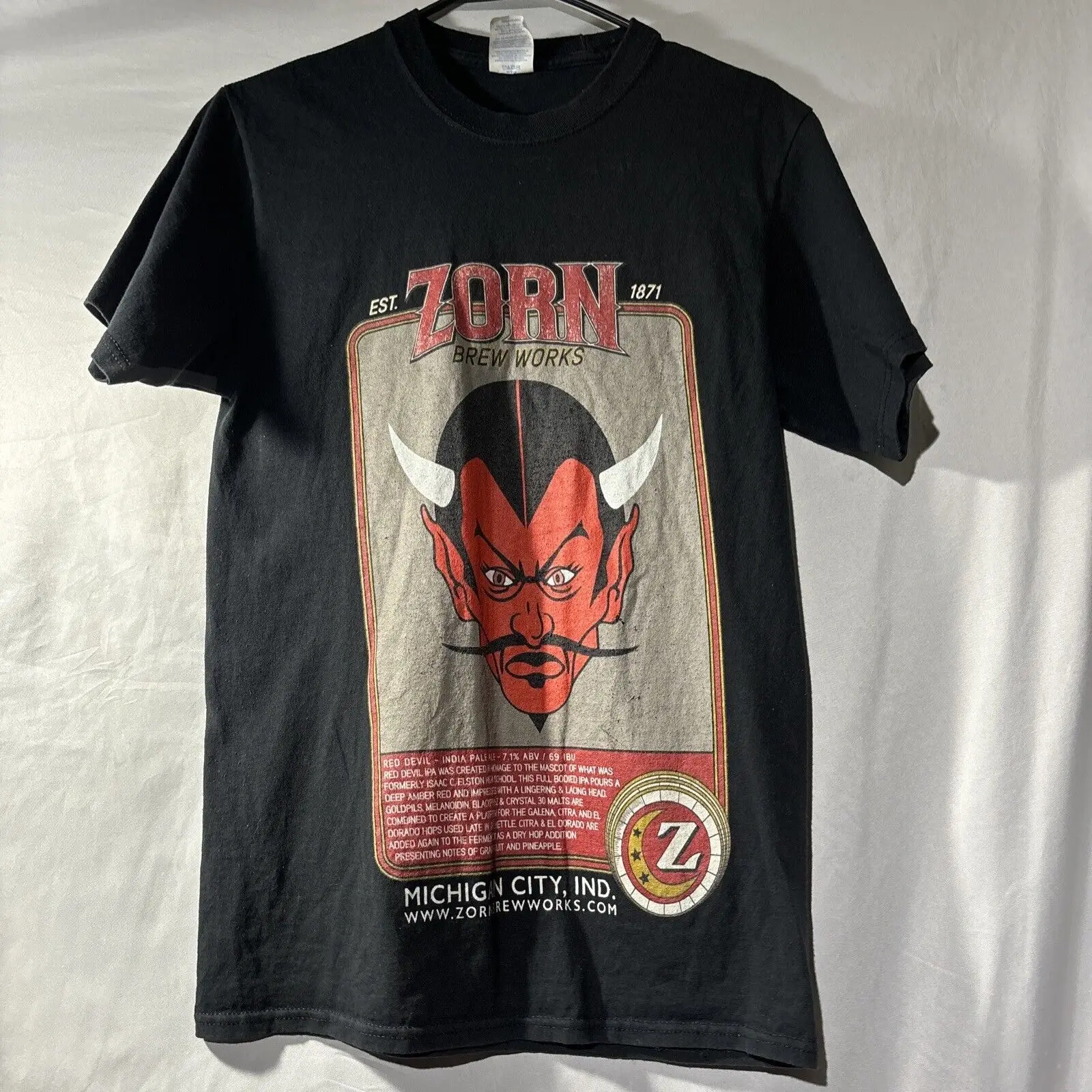 Mens  Zorn Red Devil T shirt Size Small Black