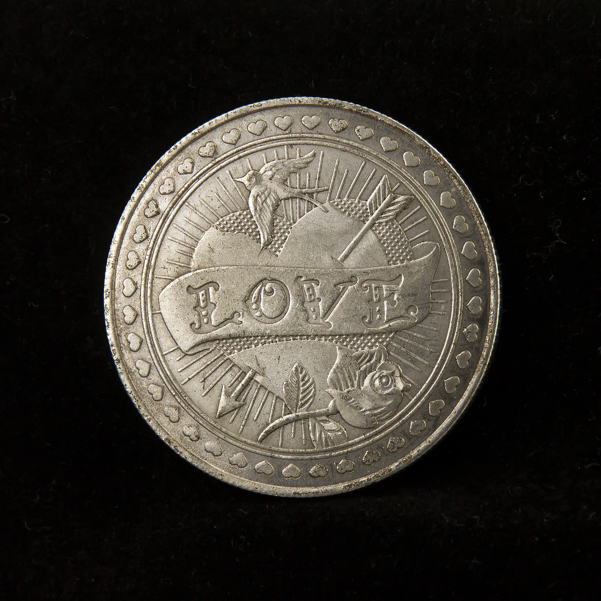 Love and Hate Decision Coins, Astrology Props, The Arrow Of Love, Wedding Anniversary Gift, Toy Coins, Novelty Gift, YES, NO