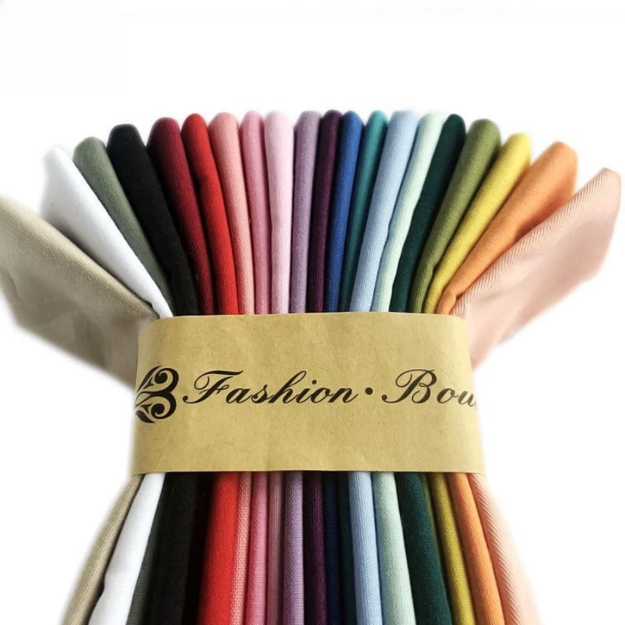 قطع صغيرة من نسيج القطن بلون سادة يمكنك صنعها بنفسك ملابس دمى من القماش المرقعة باللون الأبيض والأحمر والأسود قطع صغيرة كاملة