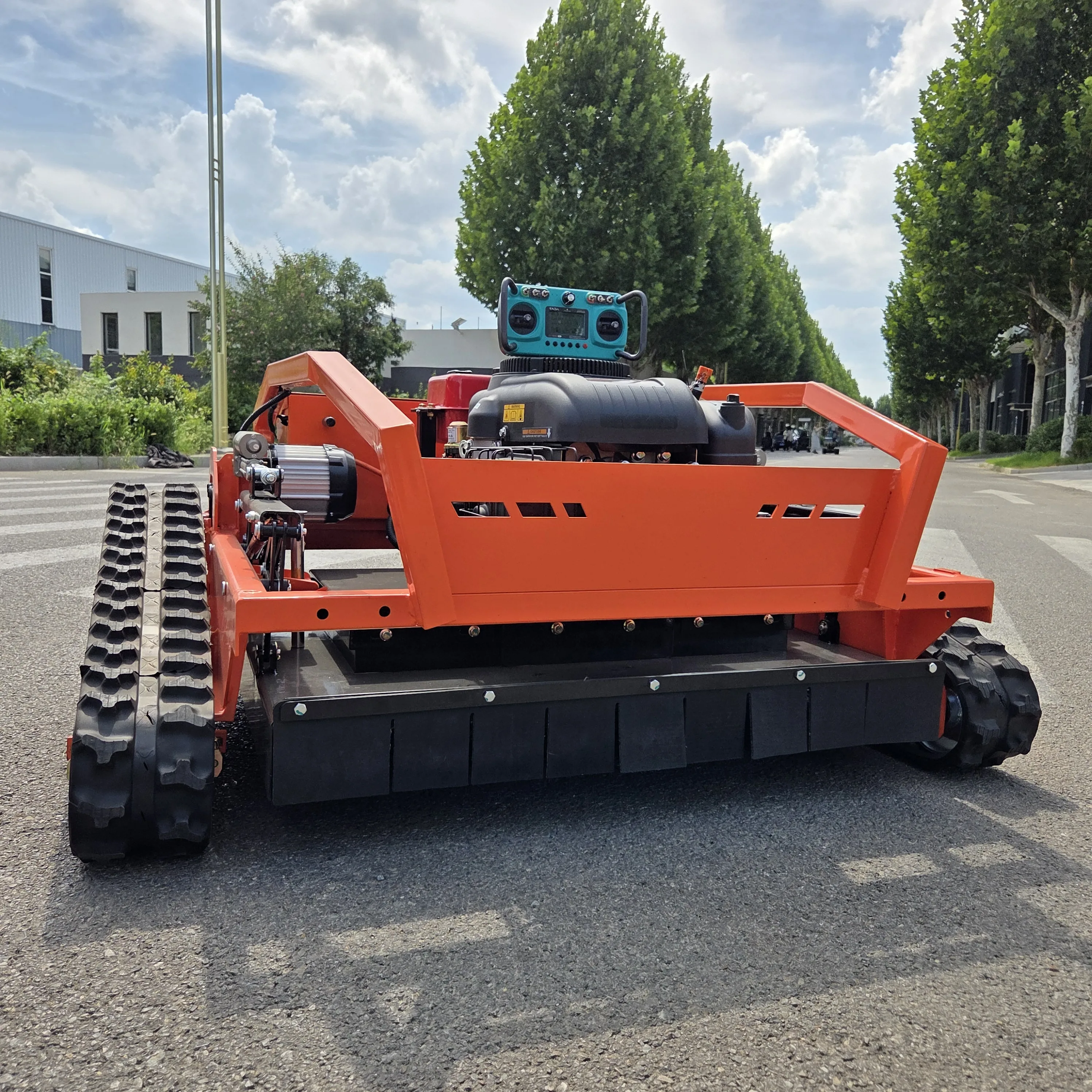 

Сделано в Китае, двигатель Loncin 608, ширина резки 1000 мм, газонокосилка с дистанционным управлением 4000 ㎡ /H эффективность кошения поддерживает настройку