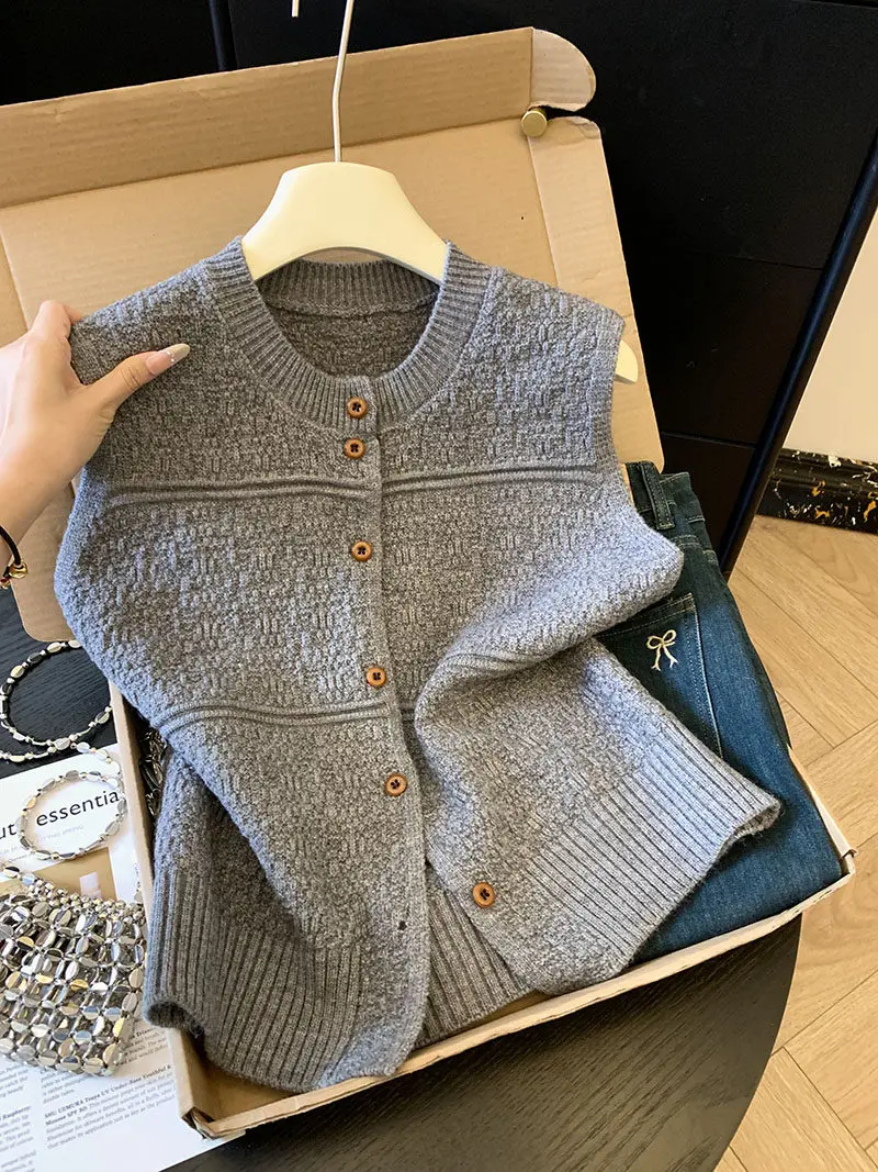 

Женский вязаный кардиган-жилет без рукавов, верхняя одежда для весеннего многослойного образа, удобный, для невысоких, с пуговицами на талии