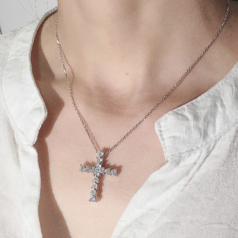 Huitan-한국 패션 크로스 펜던트 목걸이, 하트 러브 CZ 눈부신 기념일 생일 소녀 선물 성명 목걸이