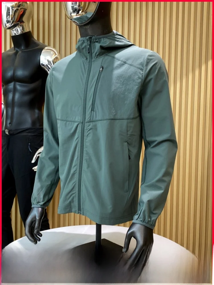

Functionali Comfortable Breathable Spring Men's Outdoor Sports Thin Casual Hooded Jaet Trendy Stand Fit Polyester Fiber