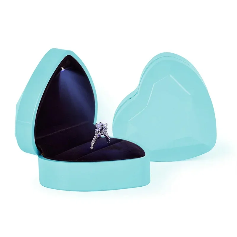 

2026 Creative New Heart Shaped LED Light Jewelry Box High-end Proposal Confession Ring Box Light Jewelry Box Pendant