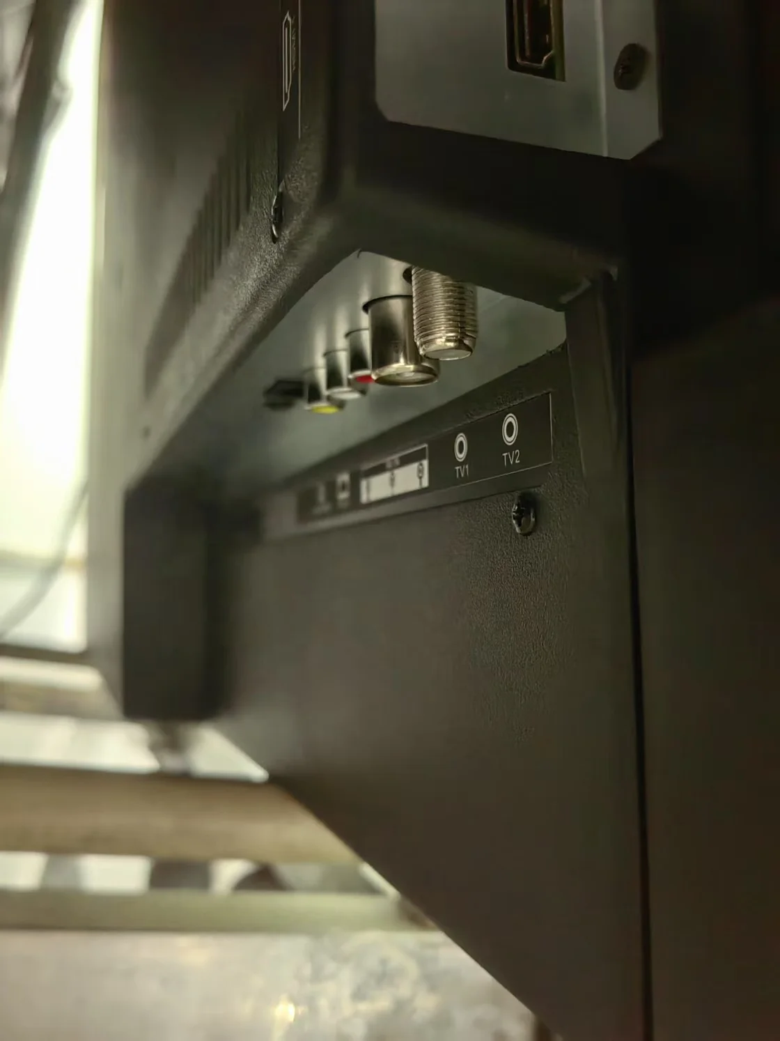 تلفزيون أندرويد الذكي الممتاز مقاس 70 بوصة 2025 - 4K UHD HDR LED مع WiFi Bluetooth (دعم YouTube/Netflix، Dolby Audio)