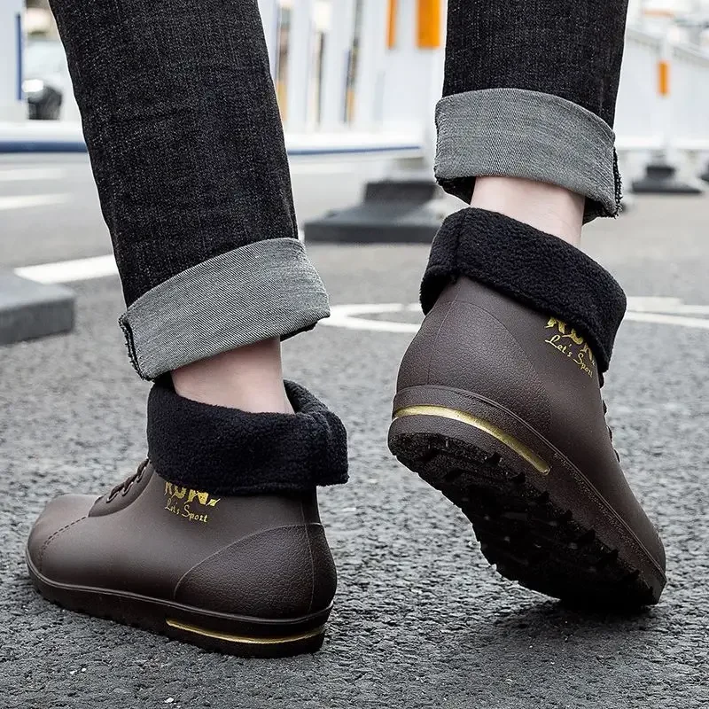 Man Shoes Low Short Warm Ankle Rain Boots for Men Chef Kitchen Cooking Winter Big Size Galoshes City Original 2024 Mud Outdoor