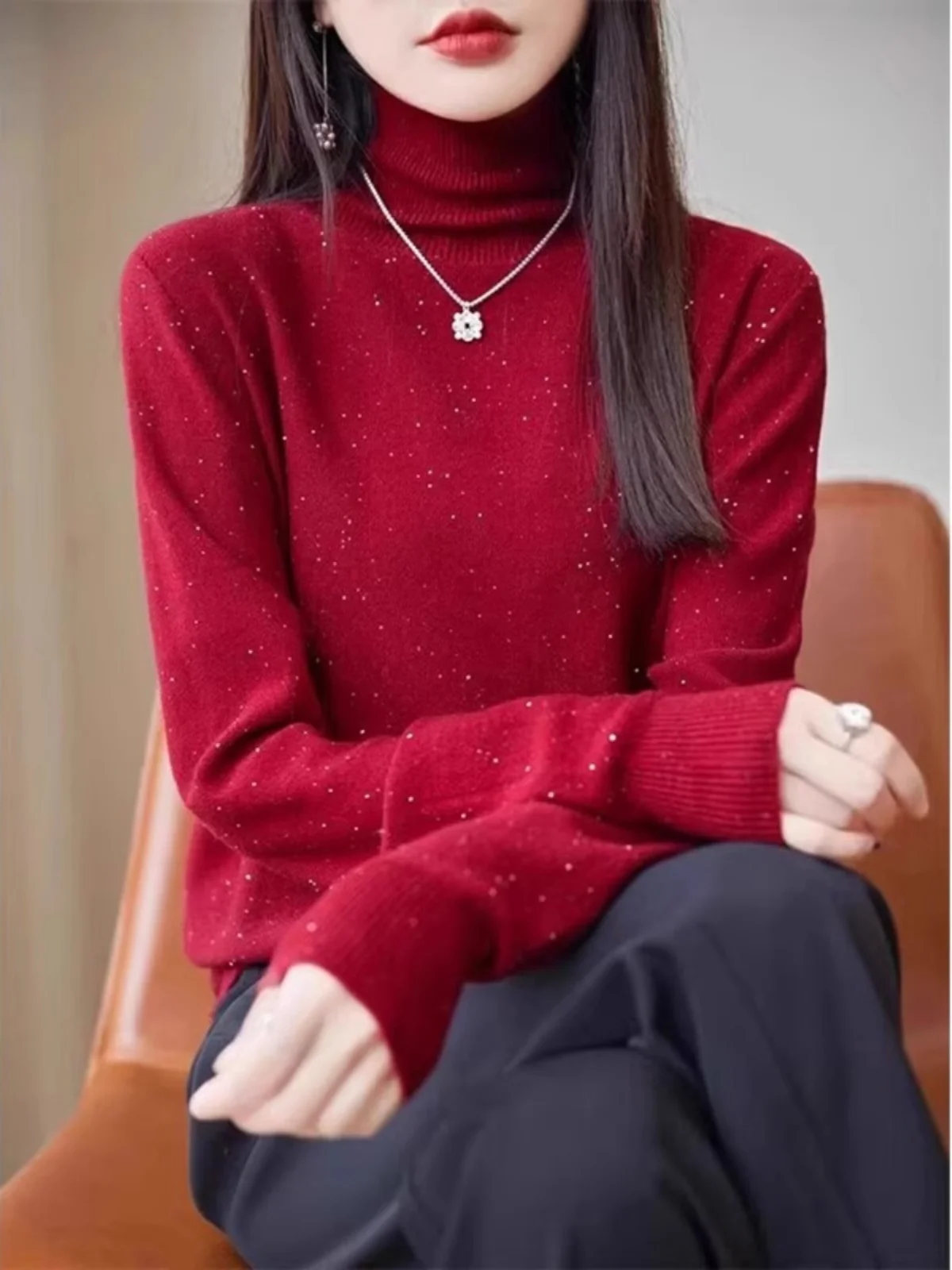 

Красный высокий воротник с блестками базовый слой женский новый легкий роскошный свободный трикотаж для похудения модная внутренняя одежда для поездок на работу