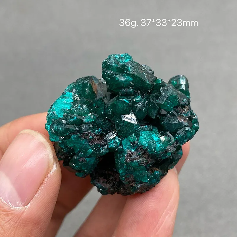 100% Natural Congo green Dioptase Mineral specimen stones and crystals quartz