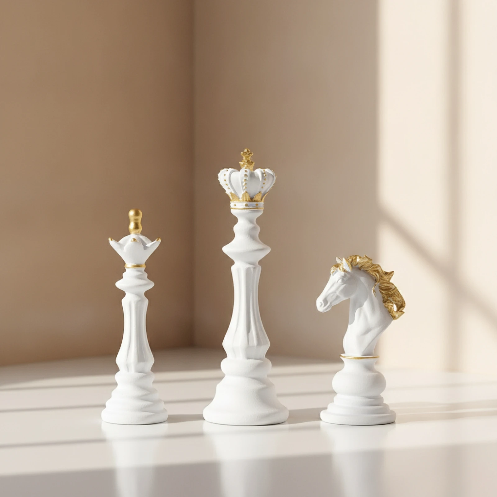 3 Pieces Resin Chess Decor Sculpted Chess Figurines Tabletop Sculpture Extended Elegant for Collectors, Living Room, Office