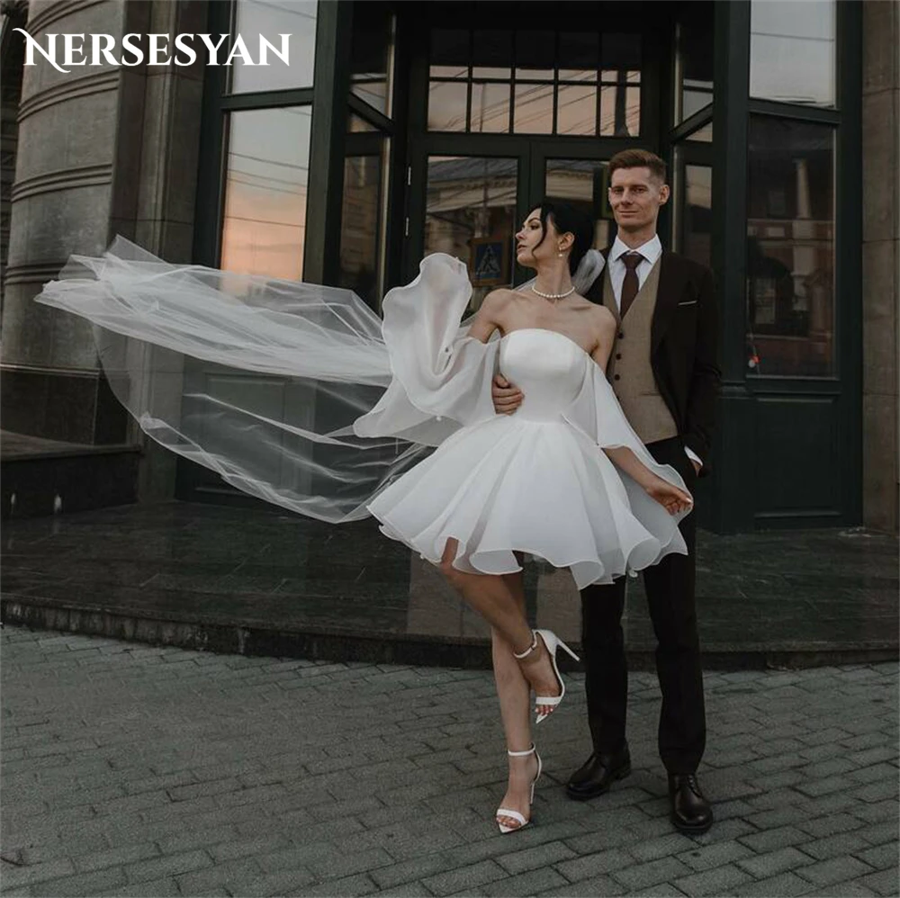 

Nersesyan Elegant Chiffon Wedding Dresses Mini Off Shoulder Angel Sleeves A-Line Bridal Gowns Backless Strapless Bride Dress