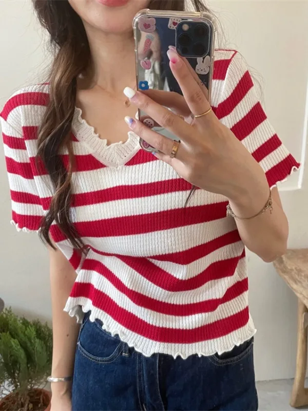 

Korean Design Stripe ort Sve V-Ne Knitted Summer Slim Fit ort T-irt Beautiful Top Women's Faion Commute Sle