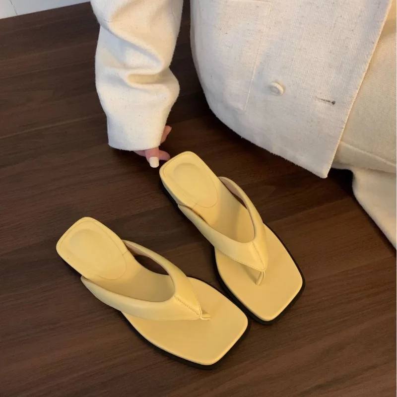 Women Slipper Woman Summer Flat Heel Roman Shoes Low Heels Sandals Footwear 2025 Women's Gladiator Open Toe Beach Ladies