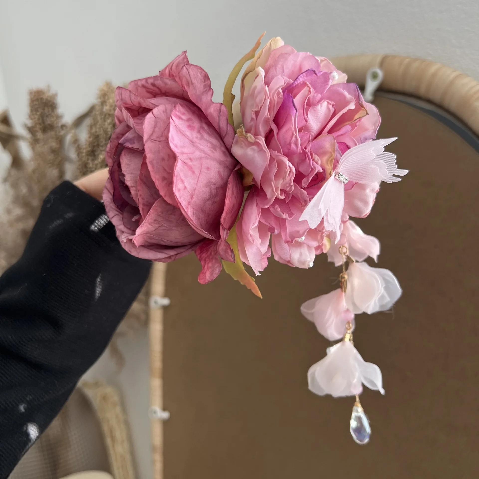 Peony Rose Double Flower Fringed Lazy Clip