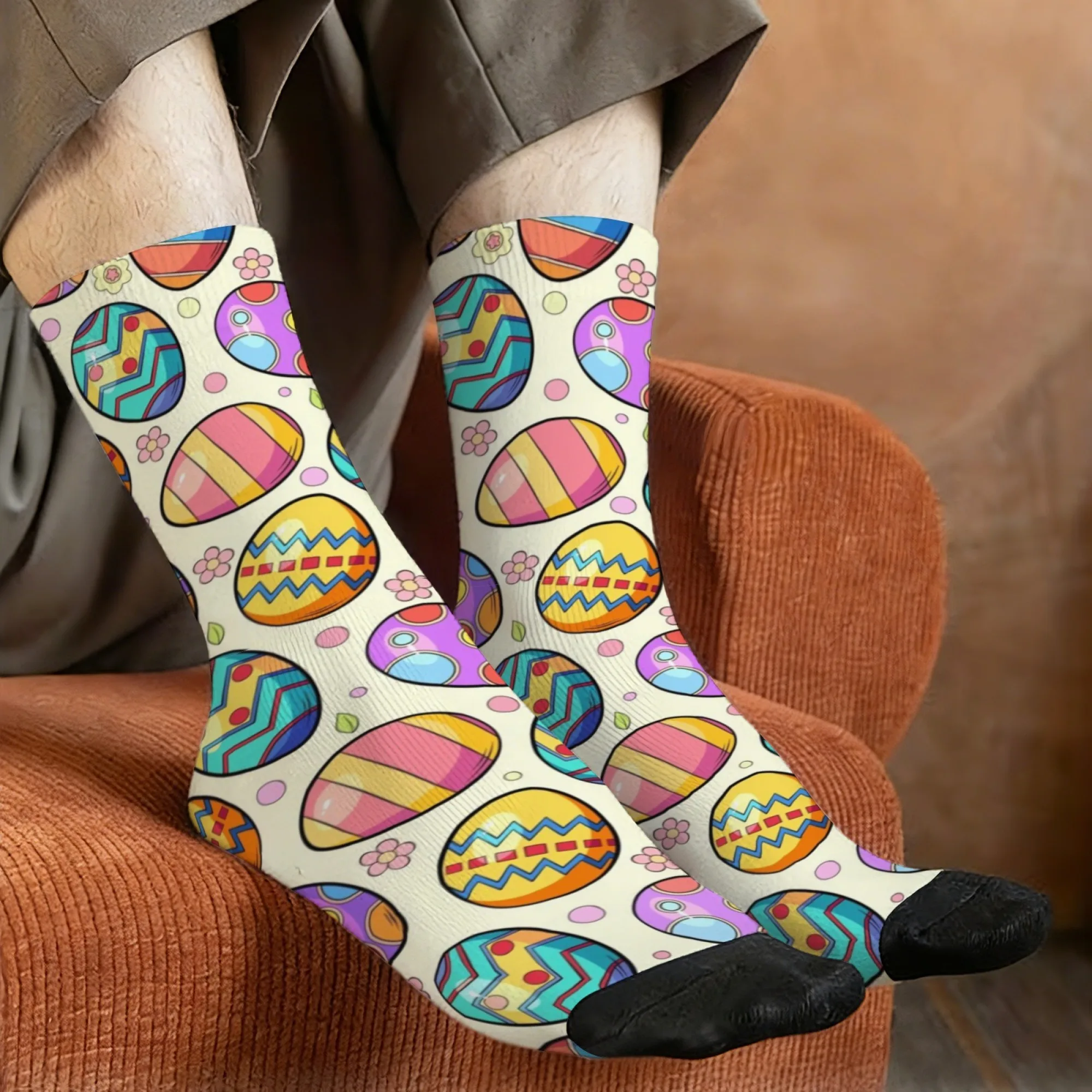 Easter egg-themed printed men's socks, comfortable, breathable, non-slip, casual, perfect for a crazy party or holiday gift.