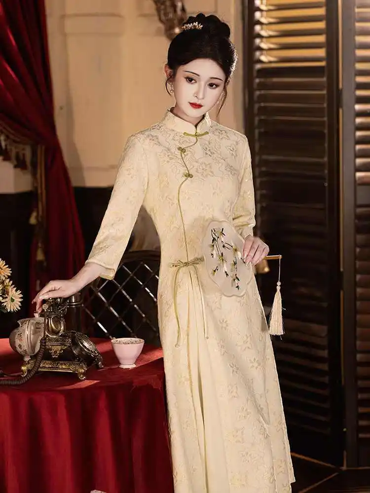 New Chinese Style Modified Qipao Dress Female Winter Improved Qipao Dress Disc Buckle Vintage Style Cheongsam Hanfu Dress