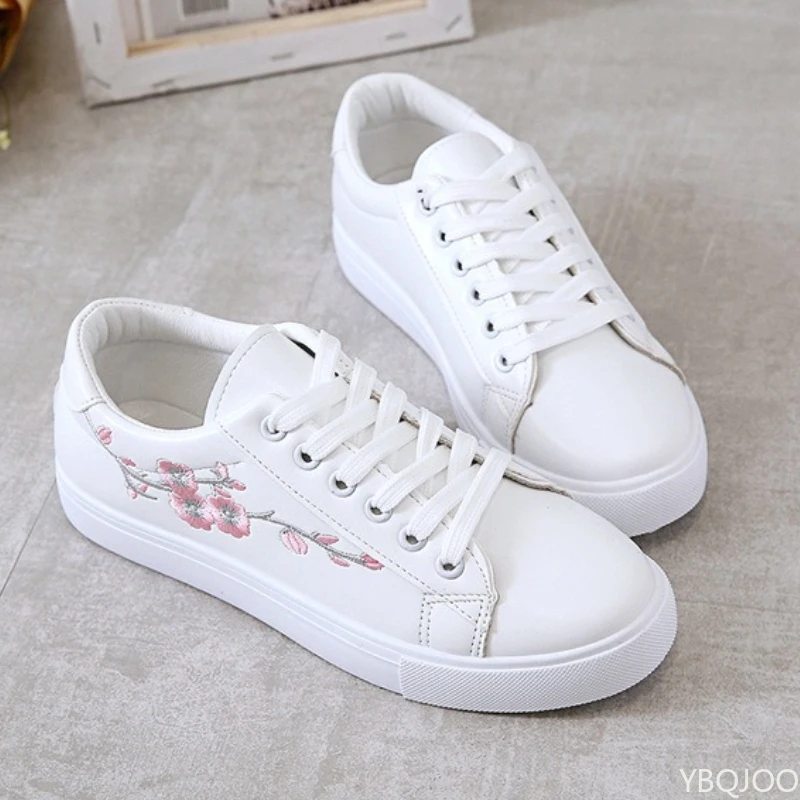 Spring Autumn New Shallow Casual Comfortable Sneakers Fashionable Versatile Board Shoes Lightweight Simple Women's Shoes