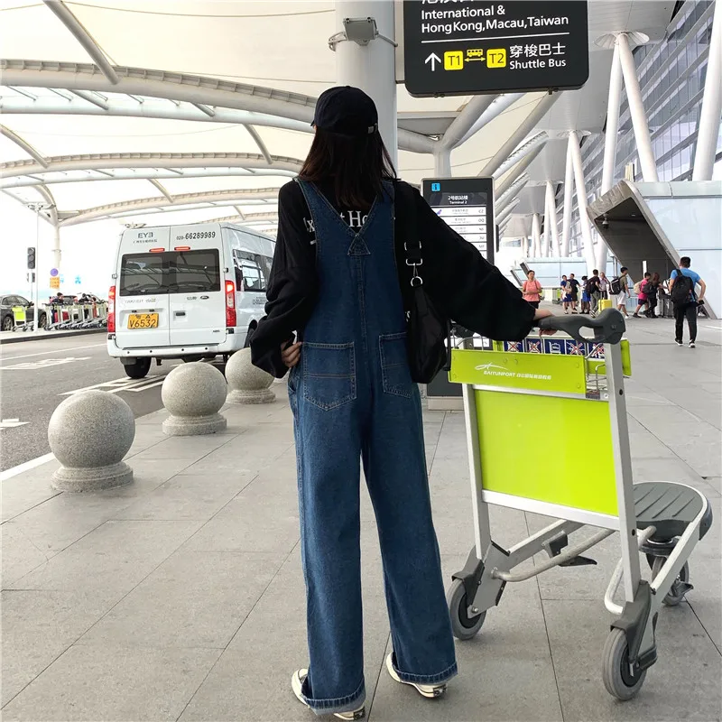 Vintage Women's Jumpsuit 2026 New Korean Loose Sleeveless Overalls Spring Autumn High Waisted Straight Leg Camisole Jeans