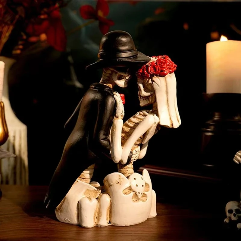 Resin Skeleton Figurine Halloween Decoration Gothic Lovers Romantic Bride & Groom Figurine Wedding Statue Gifts