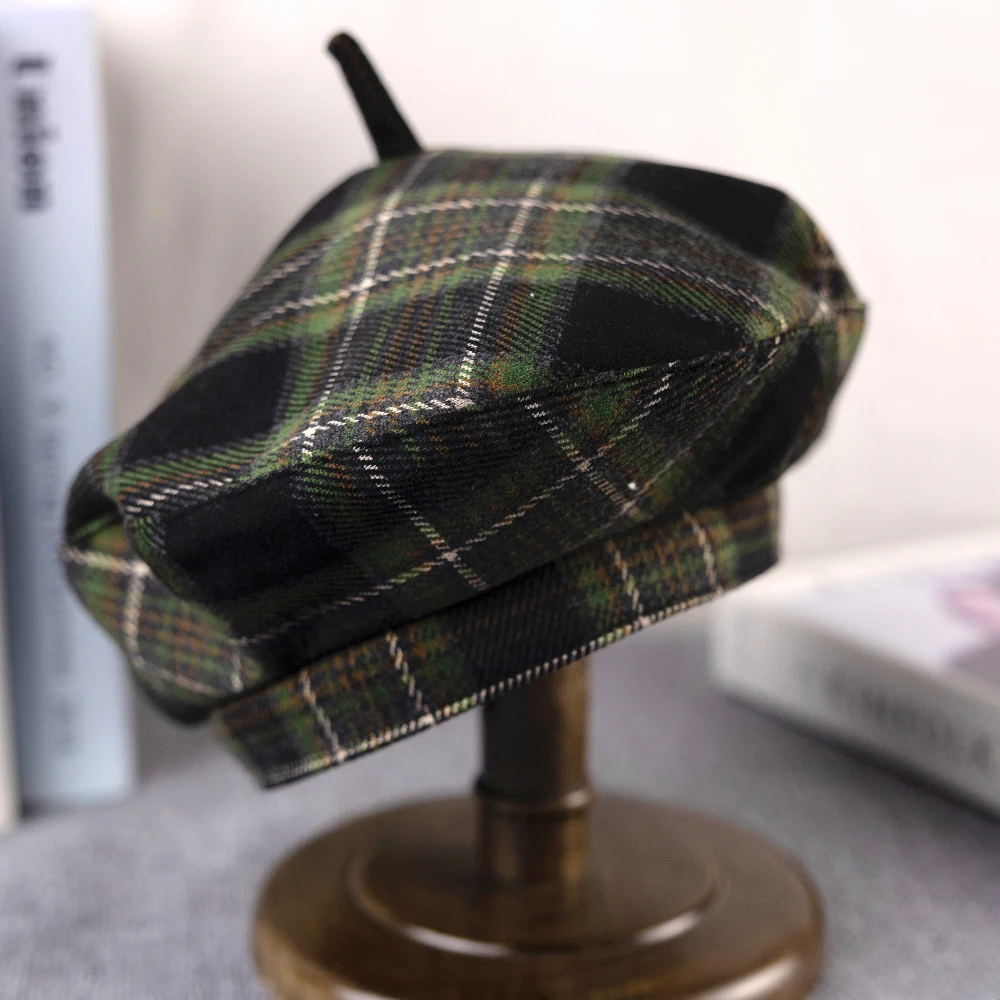 

Women's Luxurious Beret Hat Fashion Lady Outdoor Travel Green Plaid Painter Hat Adult Vintage Autumn France Beret Hat FDM01