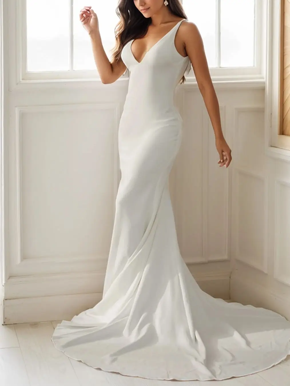 Elegantes Etui-Brautkleid, ärmellos, V-Ausschnitt, Pailletten, Applikationen, Hofschleppe, Stretch-Crêpe-Brautkleid 2022, kostenlos individuell gestaltet