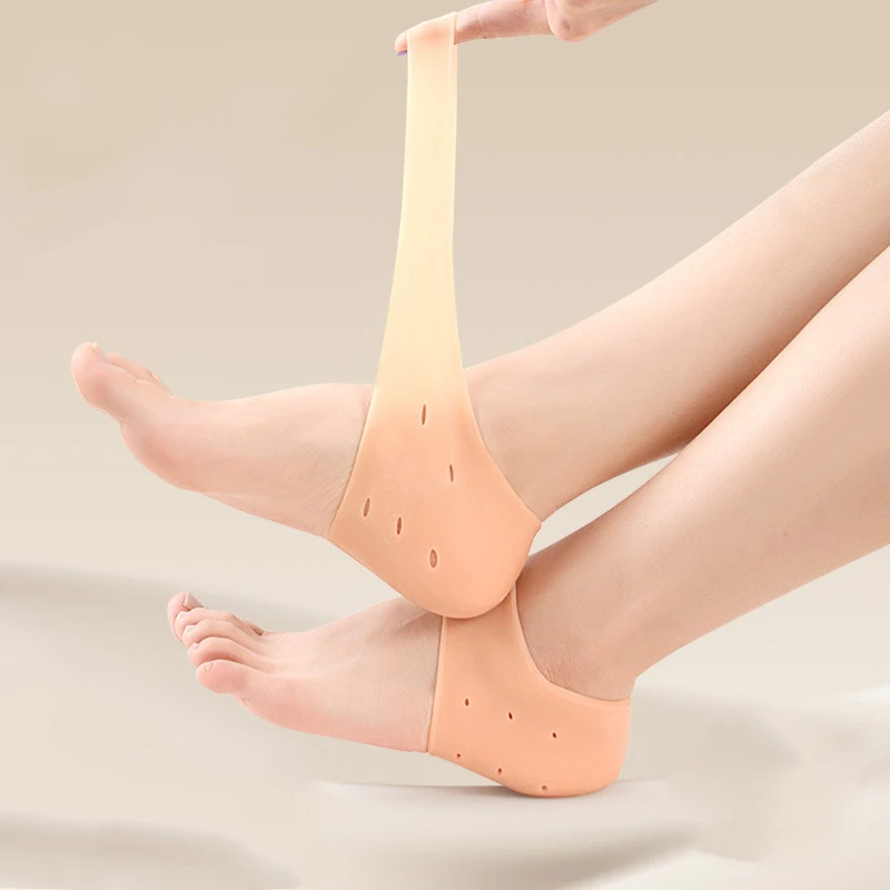 

Silicone heel protection cover for moisturizing, preventing dryness and cracking, heel repair cover for heel protection, insole