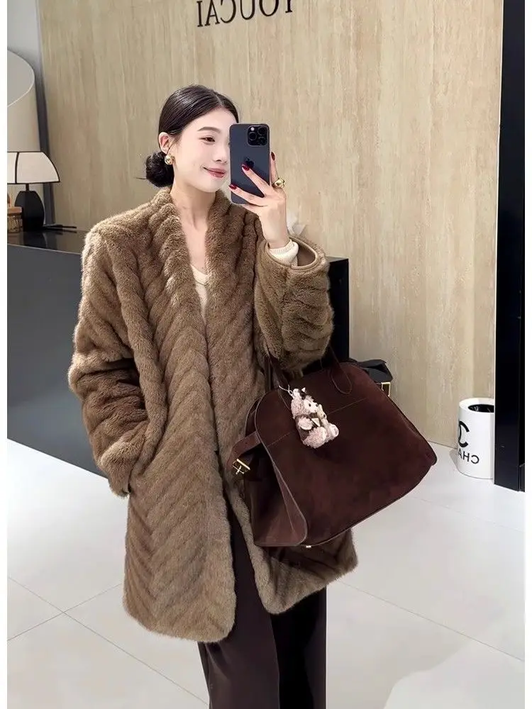 

New Fashionable Women's Jacket Loose Casual Solid Overcoat New Female Plush Coat V-neck Woman Outerwear Autumn Winter 2025 Wh140