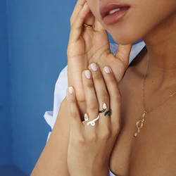 ENFASHION Snake-Shaped Irregular Rings For Women Crystal Open Ring Black White Color Fashion Jewelry Party Anillos 2020 R204042